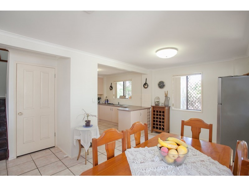 6 College Road, Clontarf QLD 4019