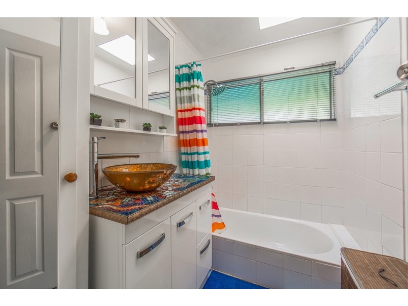 217 Macdonnell Road, Clontarf QLD 4019
