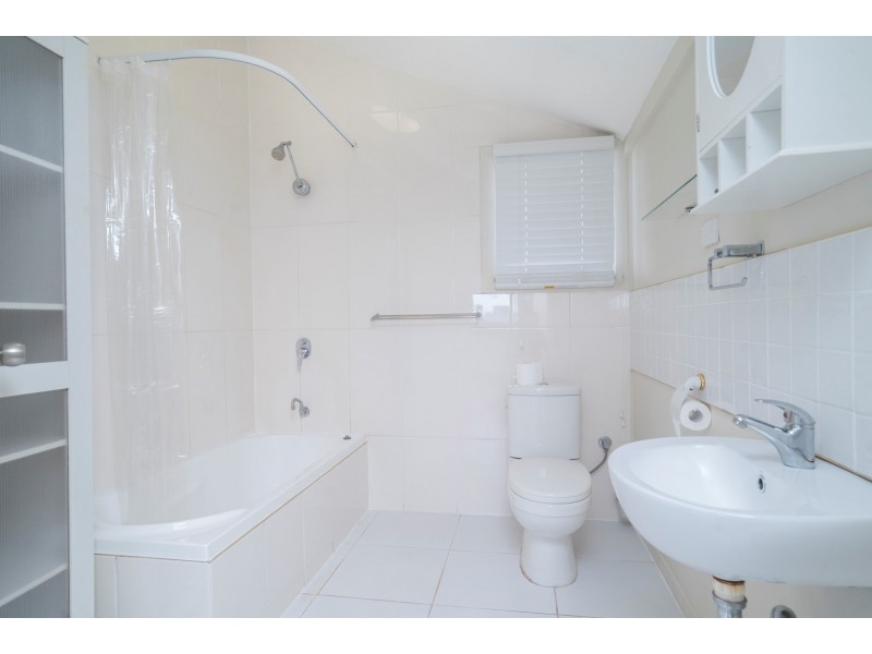 4 Chatham Street, Margate QLD 4019