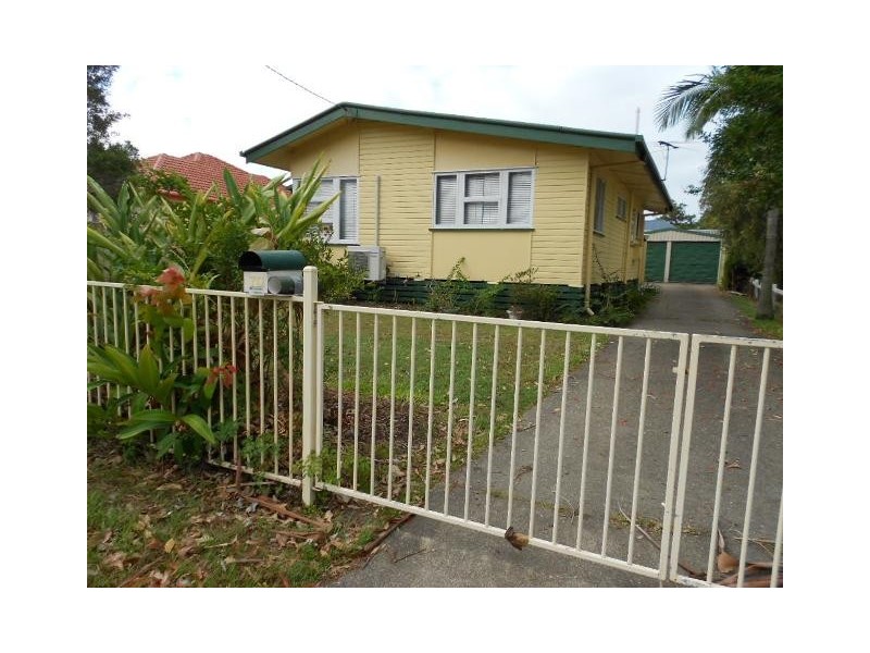 70 Steven Street, Redcliffe QLD 4020