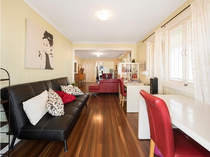 26 Albury Street, Deagon QLD 4017