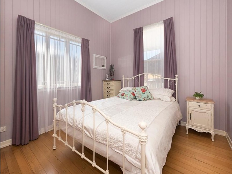 26 Albury Street, Deagon QLD 4017