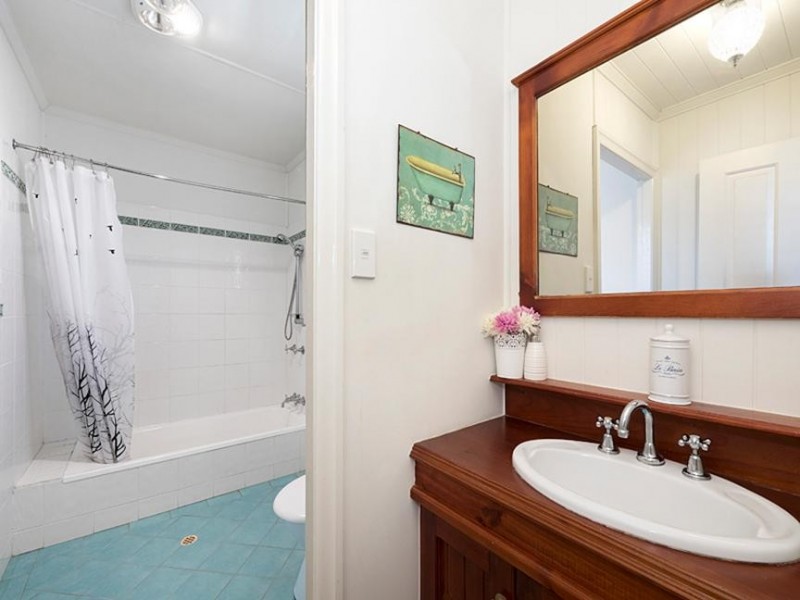 26 Albury Street, Deagon QLD 4017