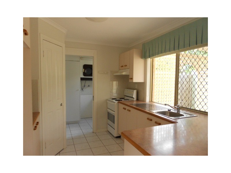 4/86 Georgina Street, Woody Point QLD 4019