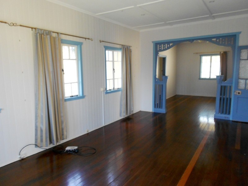 5 Steven Street, Redcliffe QLD 4020