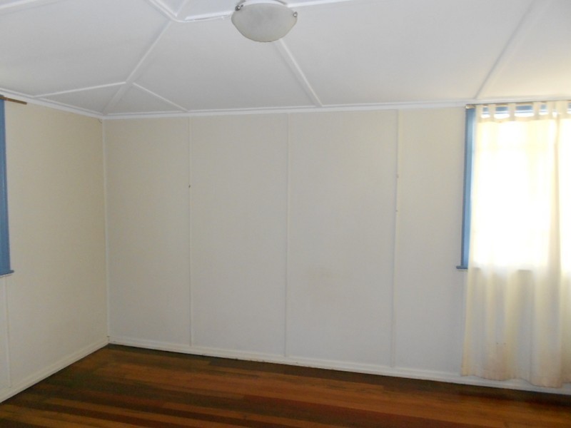 5 Steven Street, Redcliffe QLD 4020