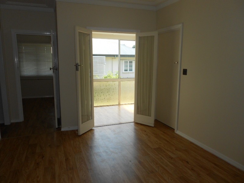 9 Wharf Street, Woody Point QLD 4019