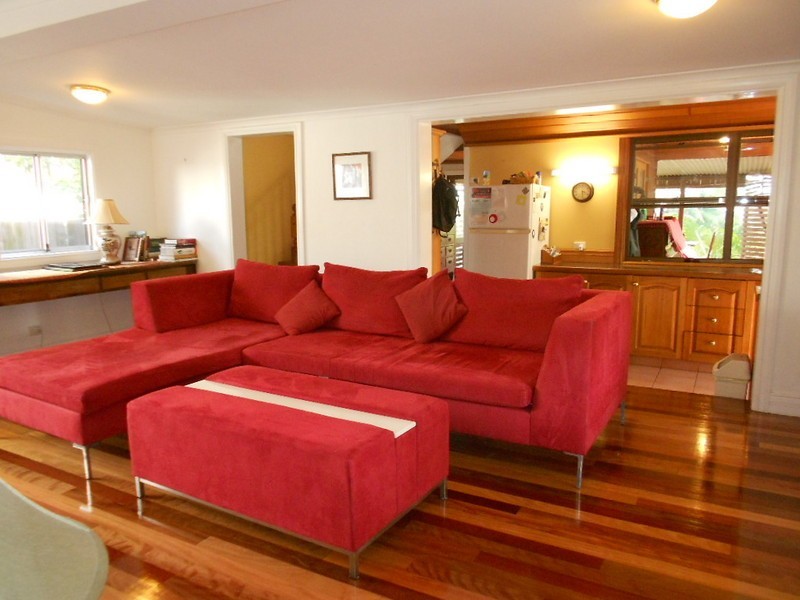 14 Bell Street, Woody Point QLD 4019