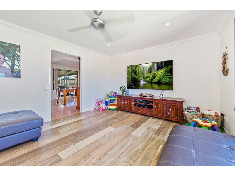 33 Finnegan Street, Rothwell QLD 4022
