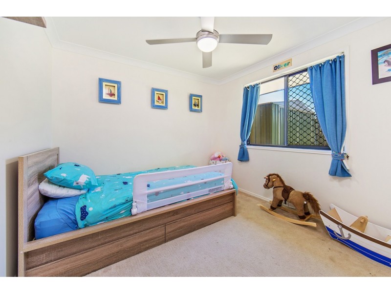 33 Finnegan Street, Rothwell QLD 4022