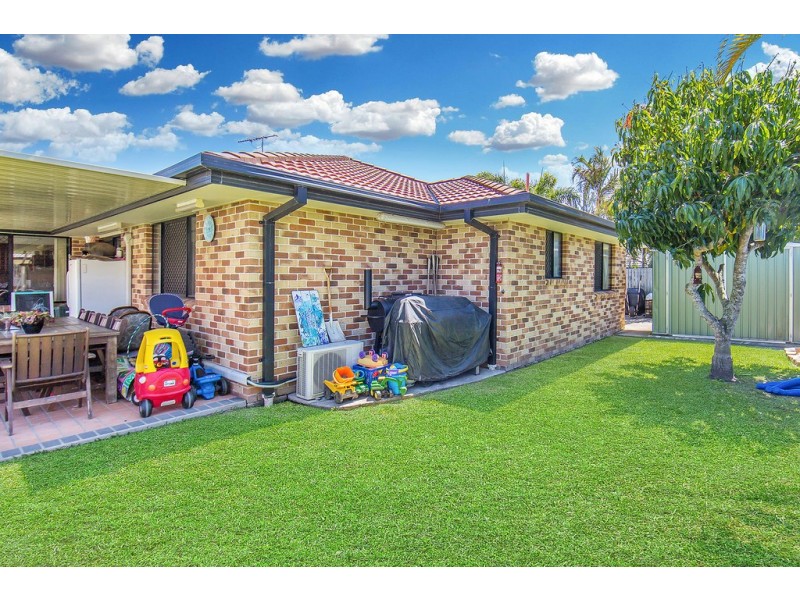 33 Finnegan Street, Rothwell QLD 4022