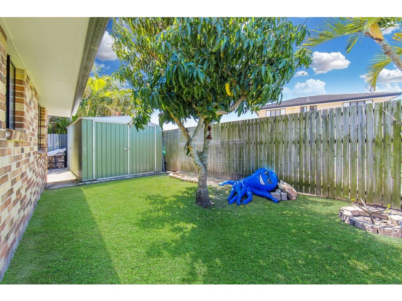 33 Finnegan Street, Rothwell QLD 4022