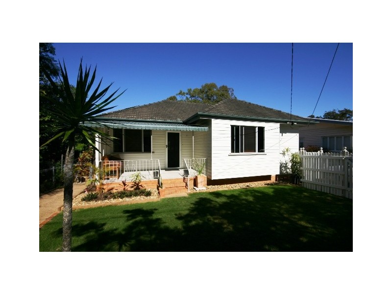 1 Rogers Road, Clontarf QLD 4019