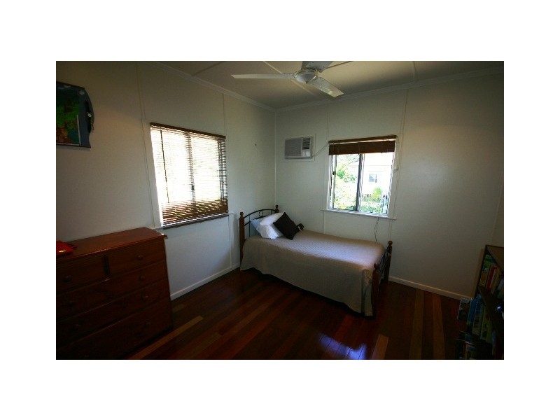 1 Rogers Road, Clontarf QLD 4019