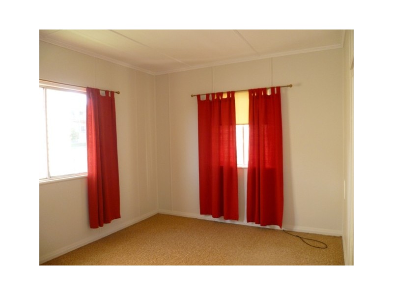 522 Oxley Avenue, Redcliffe QLD 4020