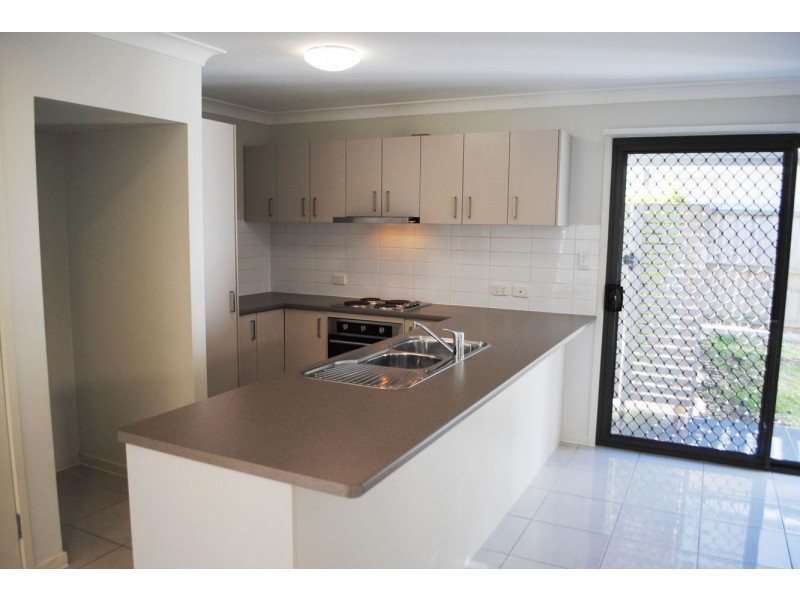 2/63 Lower King Street, Caboolture QLD 4510