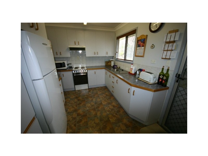 65 Deans Street East, Margate QLD 4019