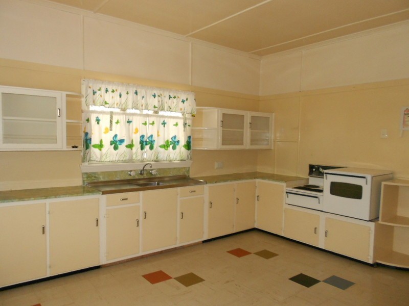 21 Westbrook Street, Woody Point QLD 4019