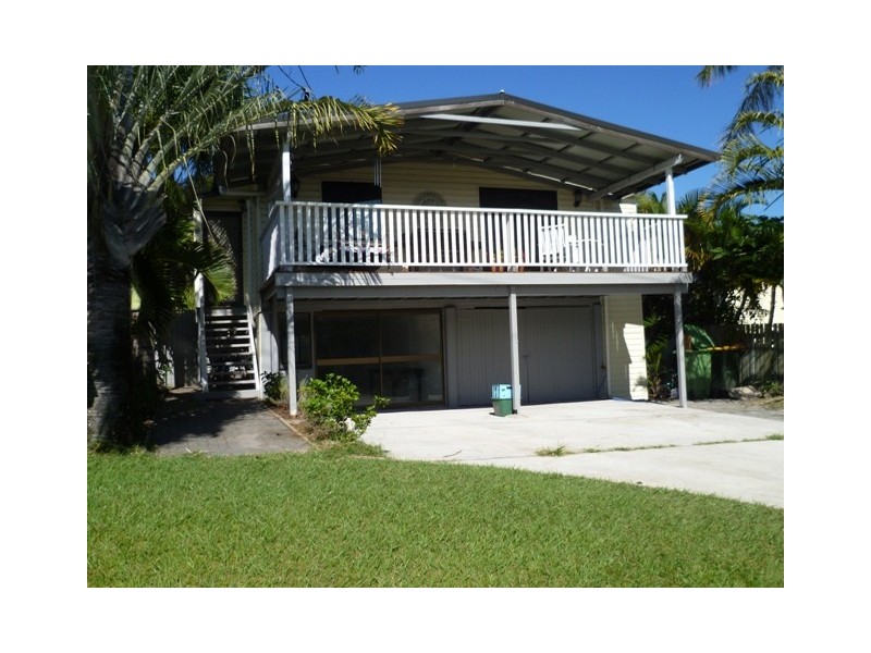 51 Griffith Road, Scarborough QLD 4020