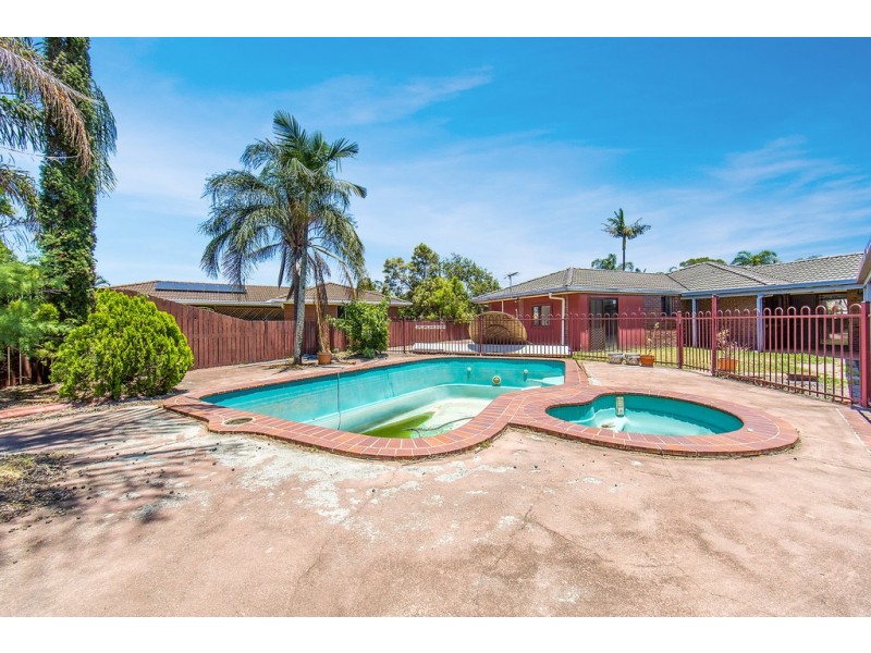 7 Beutel Court, Kippa-ring QLD 4021