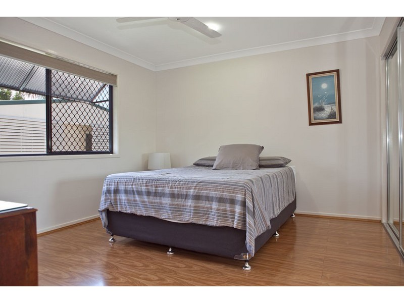 2/12 Wharf Street, Woody Point QLD 4019