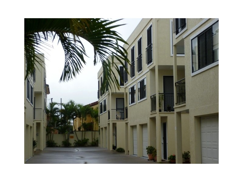 4/16 Georgina Street, Woody Point QLD 4019