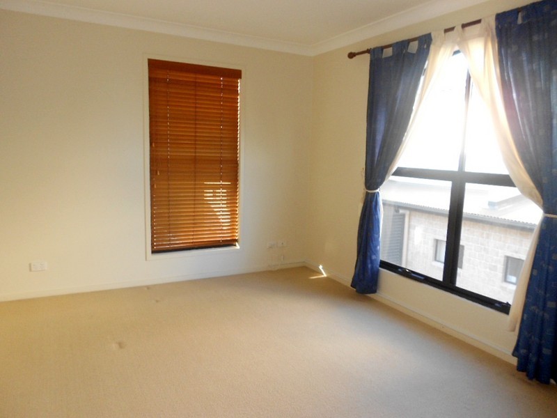 4/16 Georgina Street, Woody Point QLD 4019