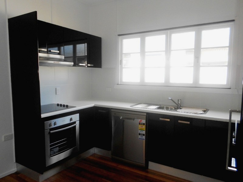 9 Humpybong Esplanade, Redcliffe QLD 4020