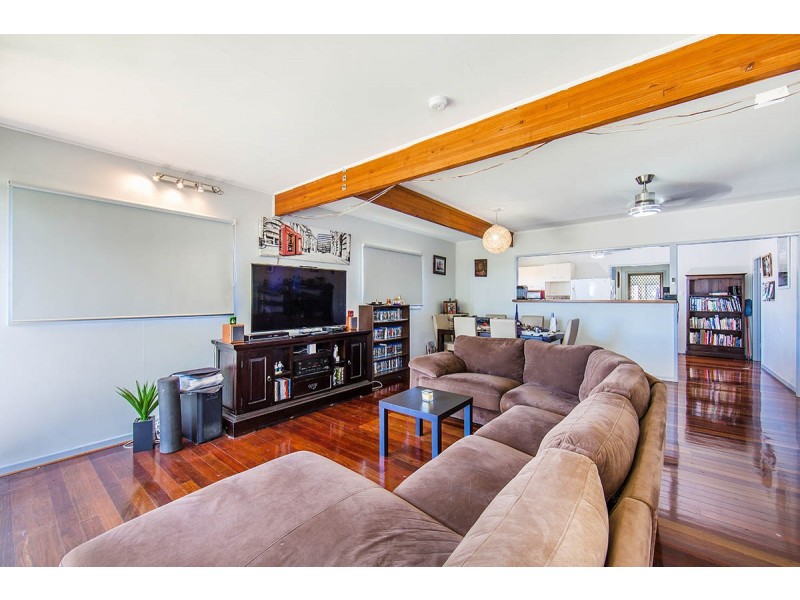16 Ralph Street, Clontarf QLD 4019