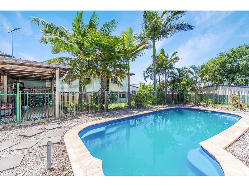 16 Ralph Street, Clontarf QLD 4019