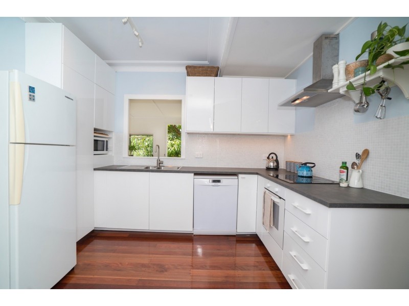 35 Cutts Street, Margate QLD 4019