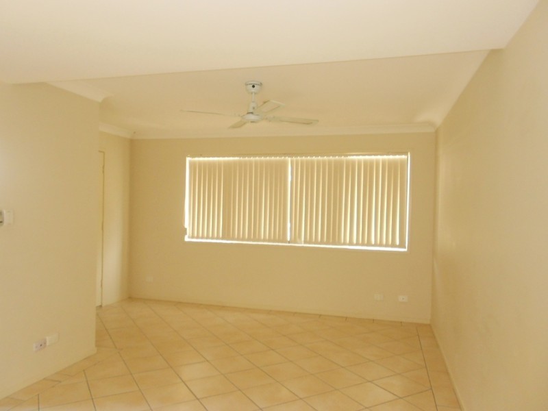 1/16 Georgina Street, Woody Point QLD 4019