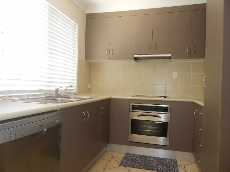 1/16 Georgina Street, Woody Point QLD 4019