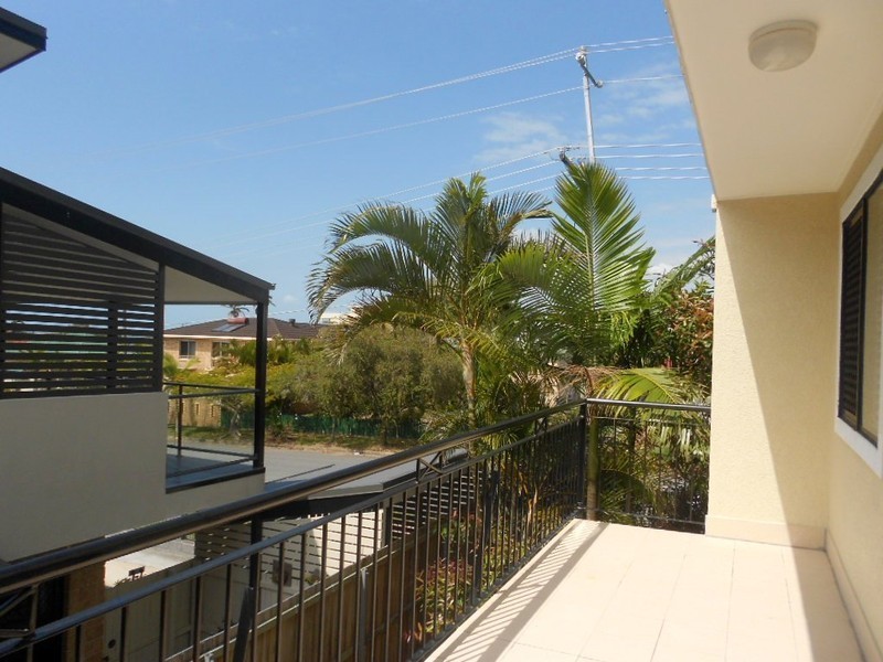 1/16 Georgina Street, Woody Point QLD 4019