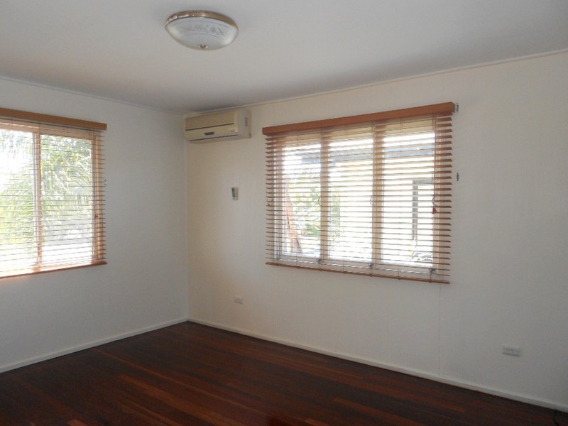 37 Knights Terrace, Margate QLD 4019