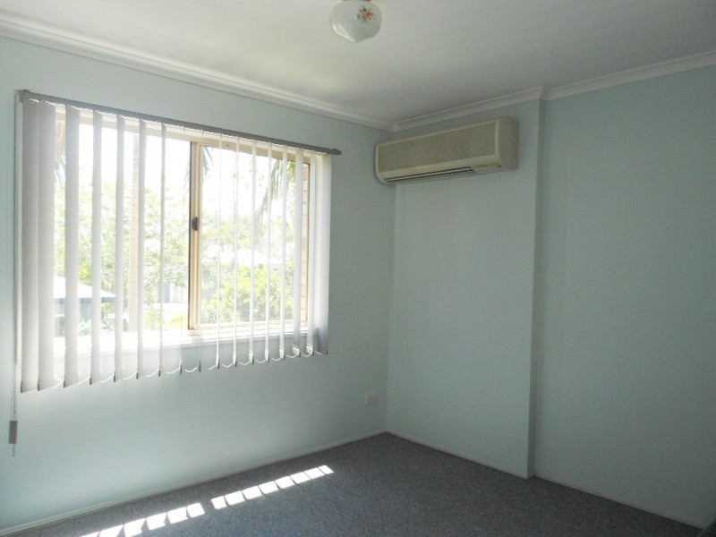 8/19 Ellen Street, Woody Point QLD 4019