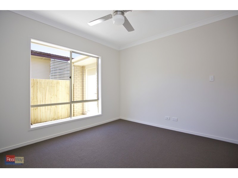 32 Higlett Street, Scarborough QLD 4020