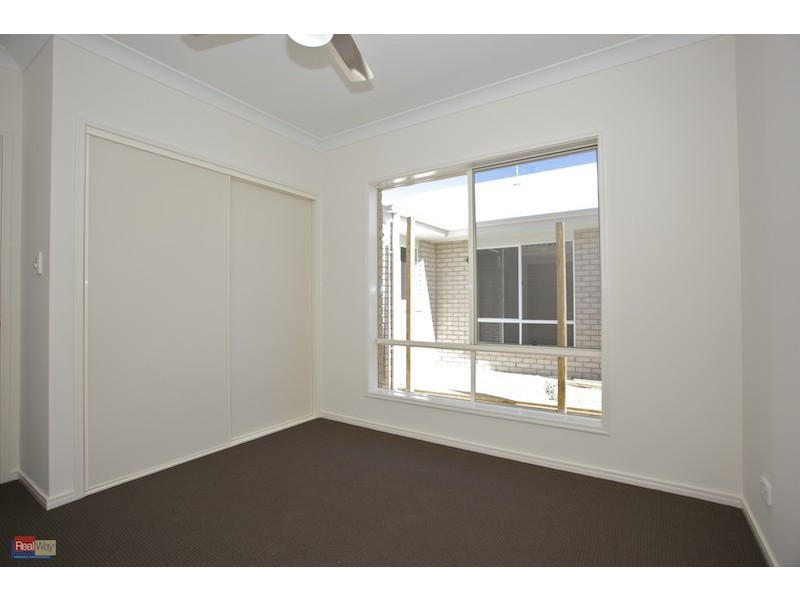 32 Higlett Street, Scarborough QLD 4020