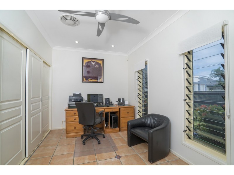 21 Mariner Court, Newport QLD 4020