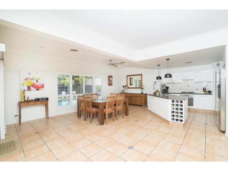 21 Mariner Court, Newport QLD 4020