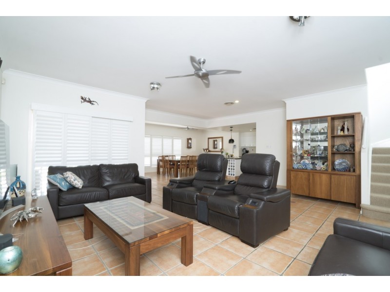 21 Mariner Court, Newport QLD 4020