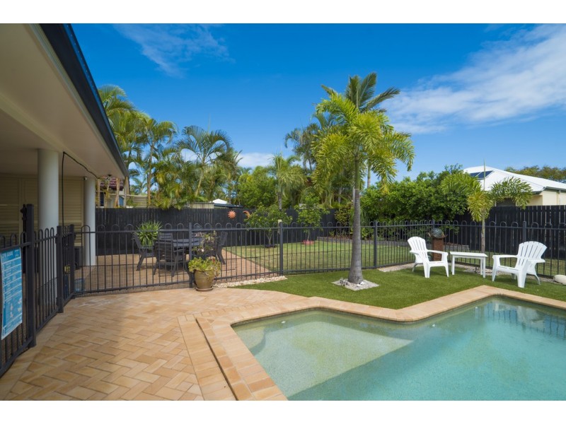 21 Mariner Court, Newport QLD 4020