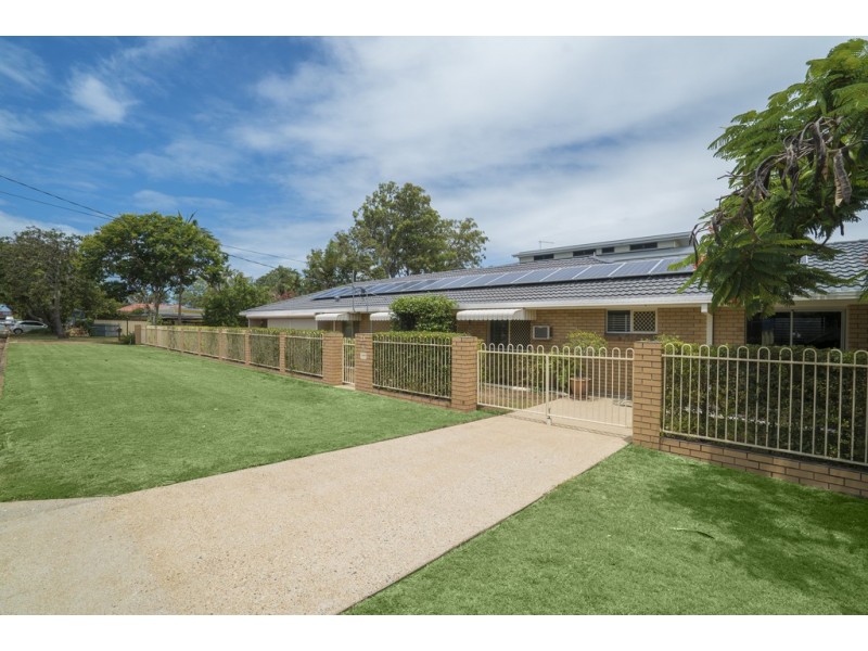 21 Bramble Street, Woody Point QLD 4019