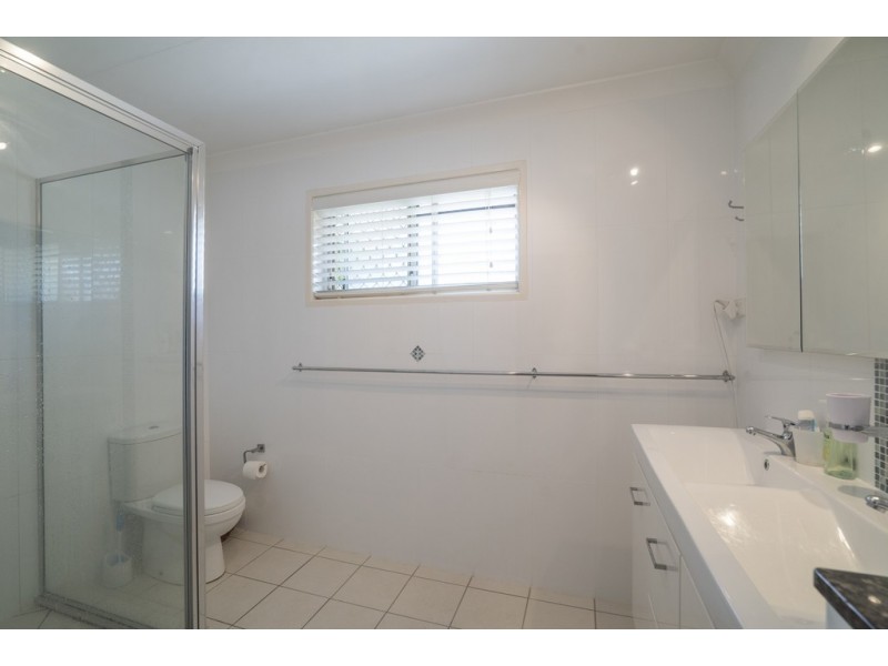 21 Bramble Street, Woody Point QLD 4019