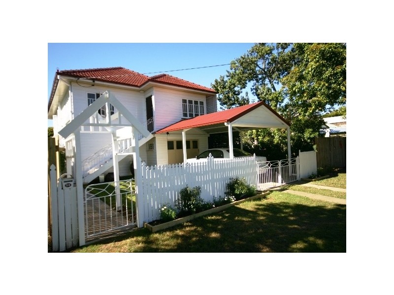 58 McLennan Street, Woody Point QLD 4019