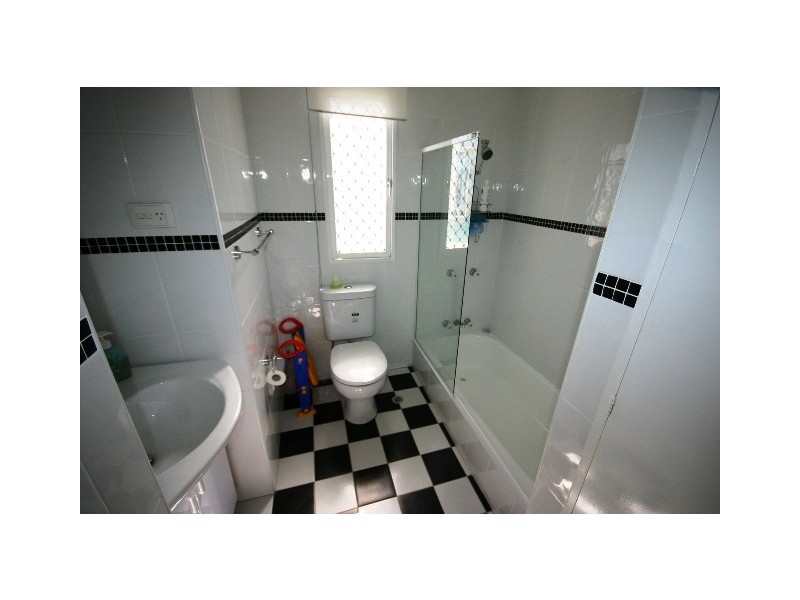 58 McLennan Street, Woody Point QLD 4019