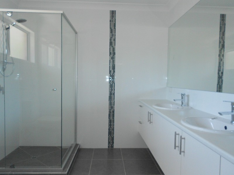 2B Richens Street, Redcliffe QLD 4020
