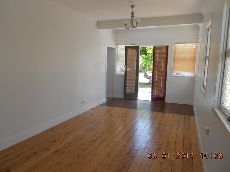 15 Westbrook Street, Woody Point QLD 4019