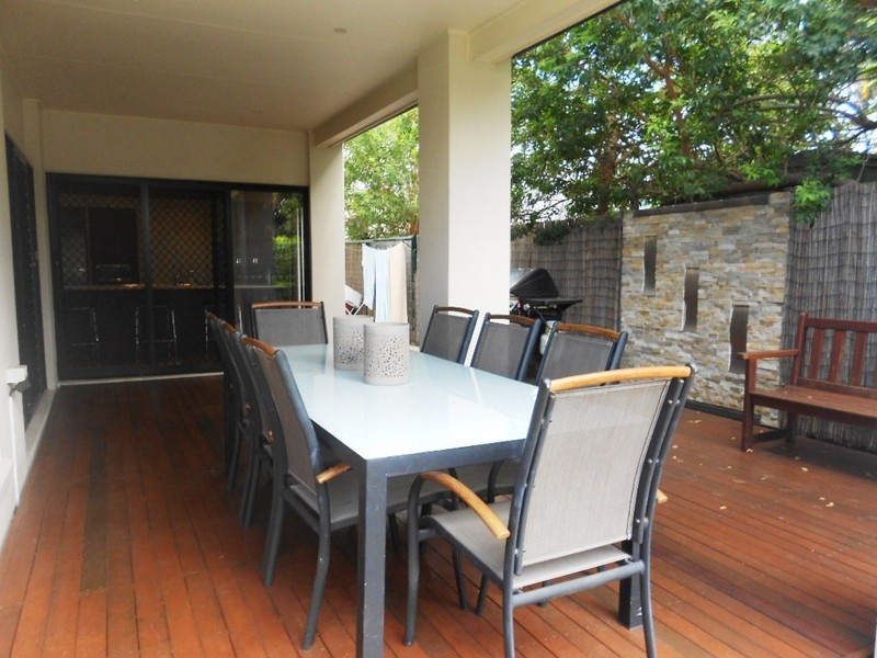 48 McLennan Street, Woody Point QLD 4019