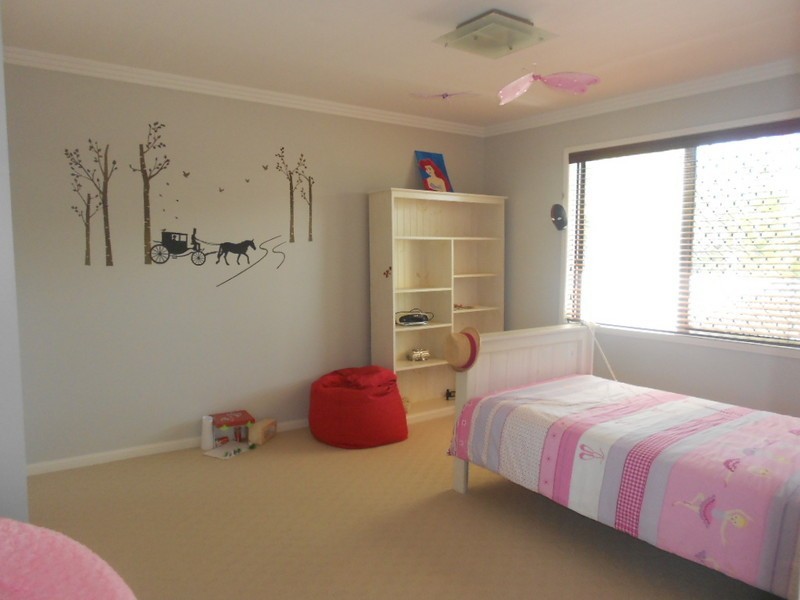 48 McLennan Street, Woody Point QLD 4019